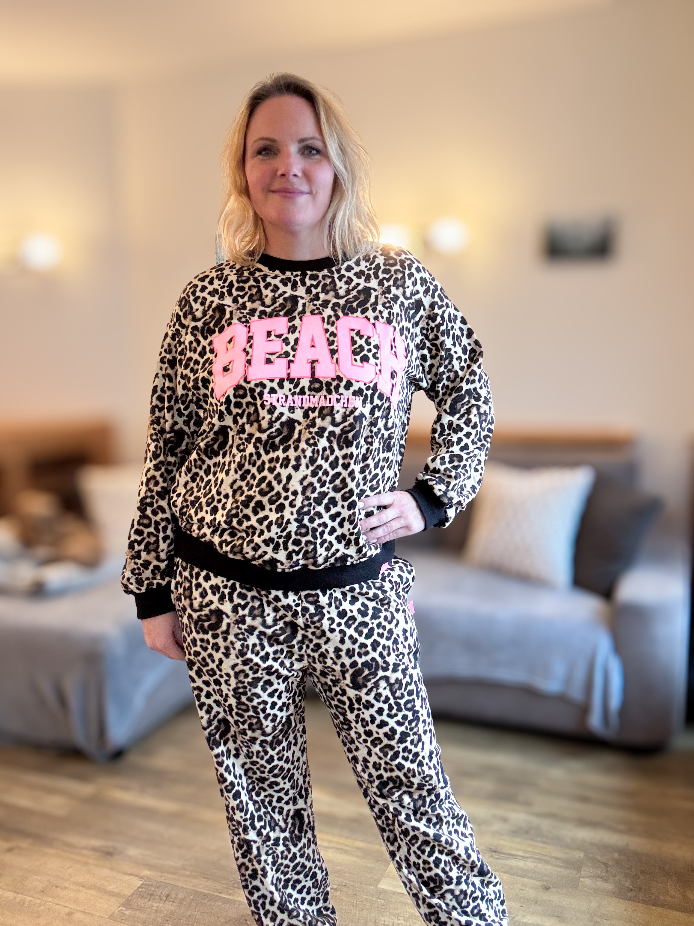 Leo Sweater mit Strandmädchen Druck