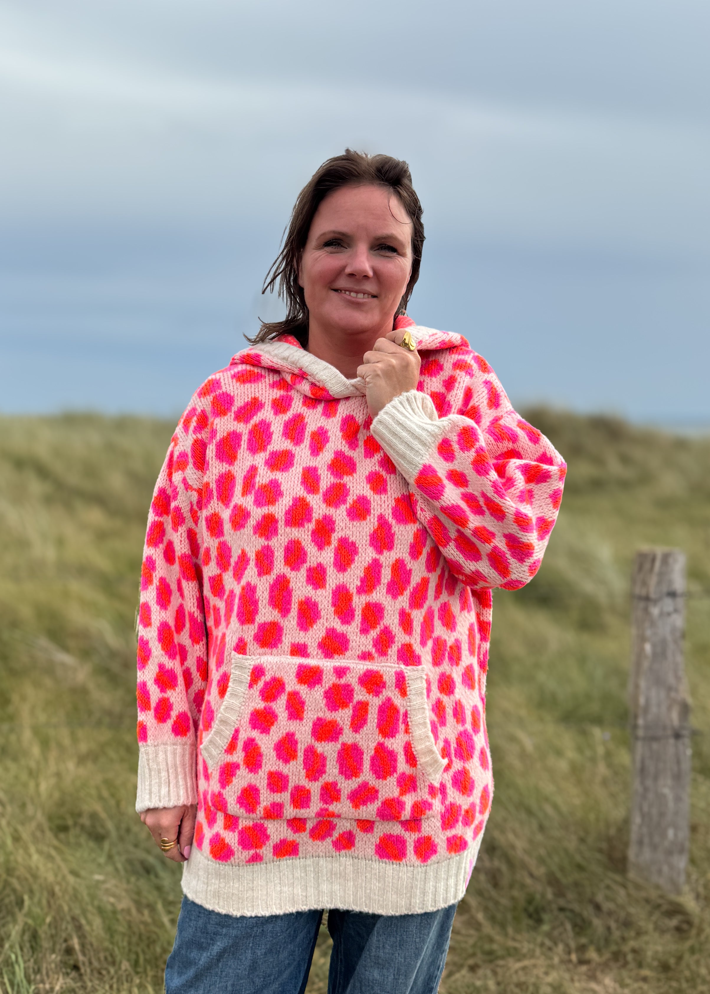 Strickpulli Leo mit Kapuze