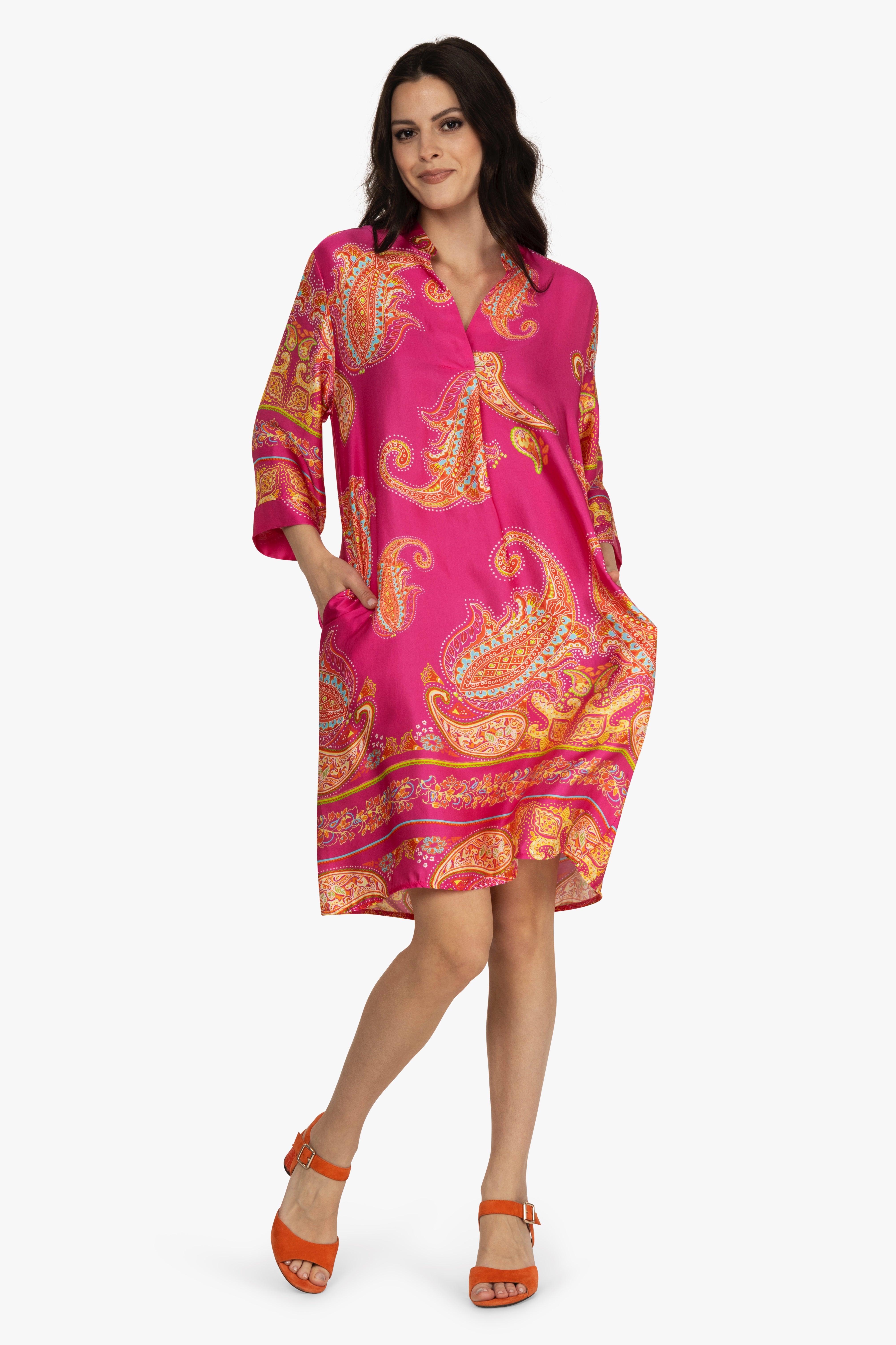 Tunikakleid, Satin