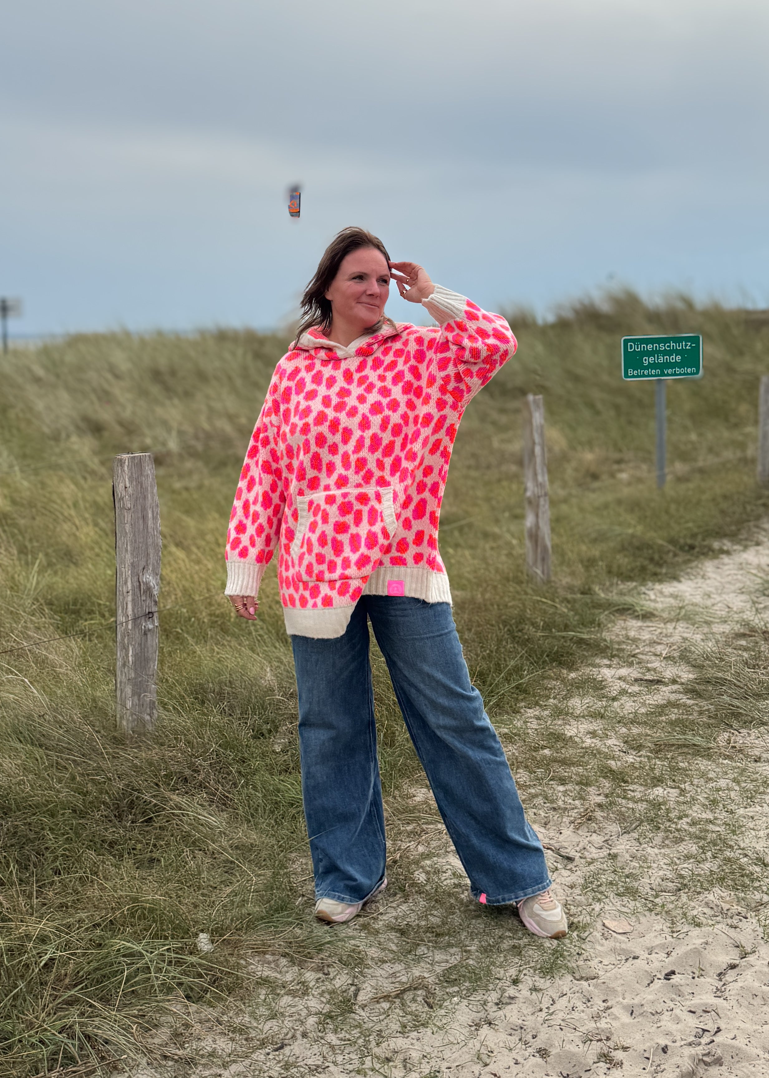 Strickpulli Leo mit Kapuze