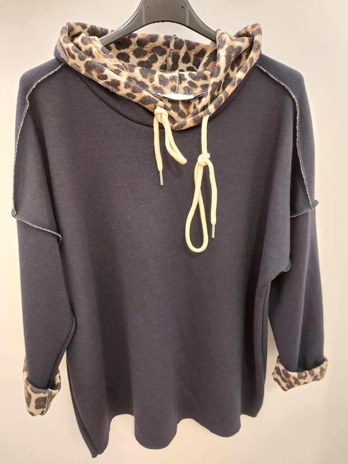 Kapuzenpulli LEO